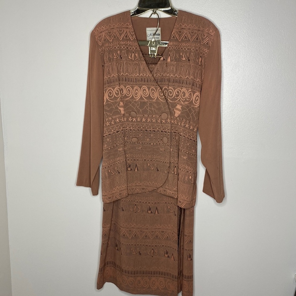 Vintage Joseph Ribkoff Skirt Suit Aztec Embroidered Pattern Tan Cinnamon size 6